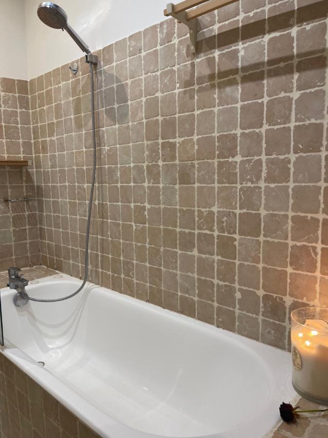 Quartier Montorgueil, Voie Pietonne, Dans Un Immeuble Du Xveme Leilighet Paris Eksteriør bilde